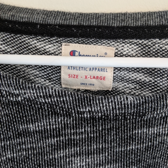 4/$20 grey raglan sleeve top sz XL - Picture 4 of 5